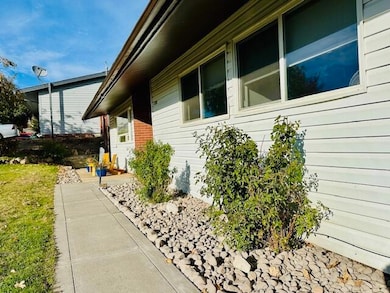 10119 Wright Ave unit 10119, Klamath Falls, OR 97603 - photo 5