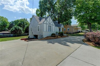 10113 Johnson Dr, Shawnee, KS 66203 - photo 3