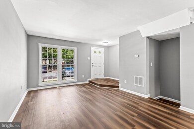 3724 Angelton Ct, Burtonsville, MD 20866 - photo 3