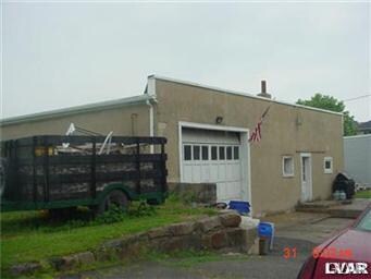 WAREHOUSE VIEW OF SUBJECT PROPERTY
