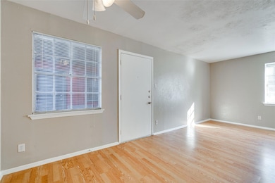 307 E 31st St unit 205, Austin, TX 78705 - photo 6