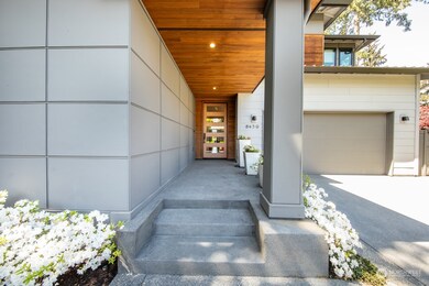 8439 SE 37th St, Mercer Island, WA 98040 - photo 4