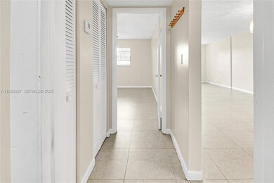 6505 Winfield Blvd unit B4, Margate, FL 33063 - photo 4