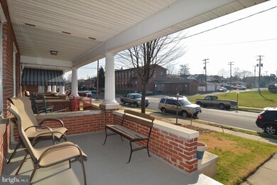 237 W Elm St, Reading, PA 19607 - photo 4