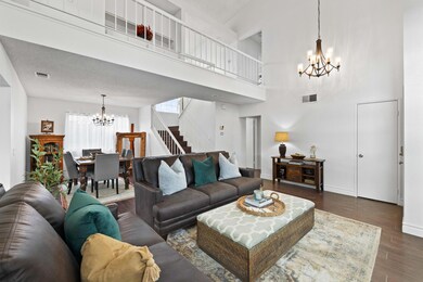 1806 E Newgrove St-7