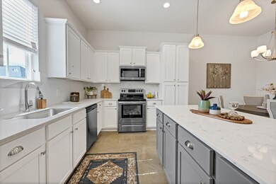 Perfect kitchen space with large island!
Model Ho