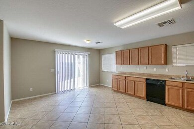 Large Eat in Kitchen