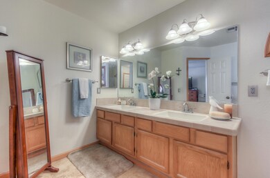 1237 E Redfield Rd, Gilbert, AZ 85234 - photo 5