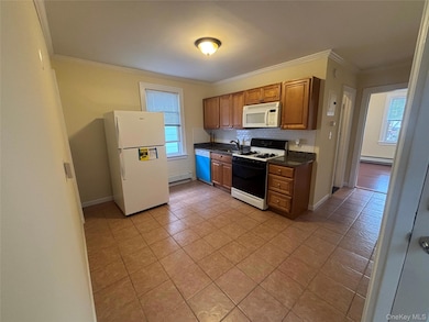 30-16 154th St unit 2, Flushing, NY 11354 - photo 3