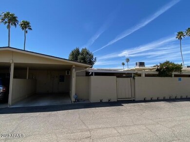 10933 W Santa fe Dr unit 15B, Sun City, AZ 85351 - photo 5