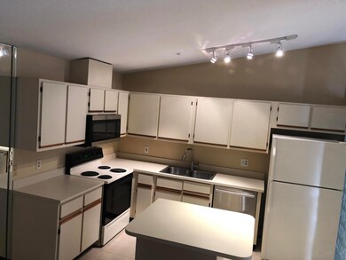 4284 Woodstock Dr unit C, West Palm Beach, FL 33409 - photo 5