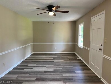 5349 Jasper Dr, High Point, NC 27263 - photo 4