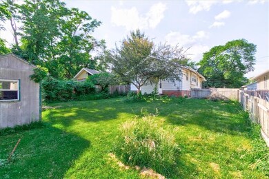 2820 Rollins Ave, Des Moines, IA 50312 - photo 4