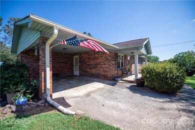 170 Devon Ln, Statesville, NC 28625 - photo 4