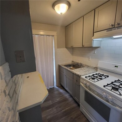 62 Kilvert St unit 3, Warwick, RI 02886 - photo 6