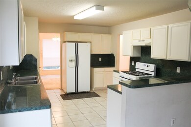 3002 Vega St, Houston, TX 77088 - photo 4