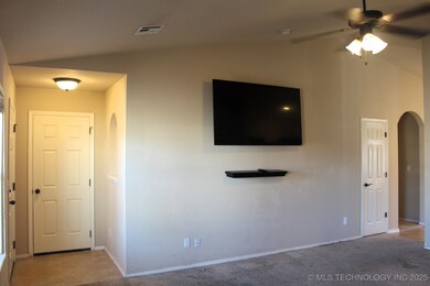 1108 SE 22nd St, Pryor, OK 74361 - photo 6