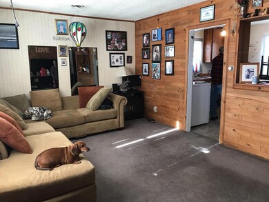 2411 Applegate Ave, Klamath Falls, OR 97601 - photo 2