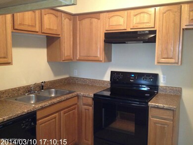 2790 Hidden Village Dr, Jacksonville, FL 32216 - photo 4