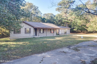 210 Mcgregor St N, Wiggins, MS 39577 - photo 2