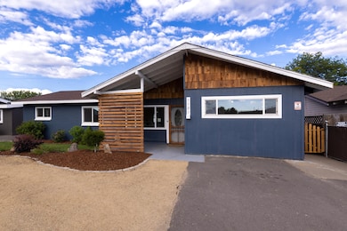 1121 Washburn Way, Klamath Falls, OR 97603 - photo 4