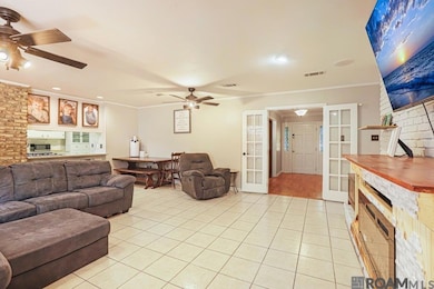 11205 Lazy Lake Dr, Baton Rouge, LA 70818 - photo 4