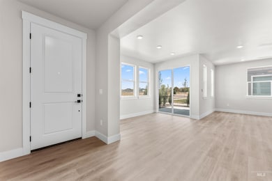 152 S Koyukuk Ln, Star, ID 83669 - photo 5