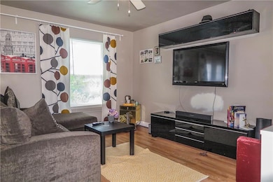 3905 Chase Cir unit B, Austin, TX 78721 - photo 5