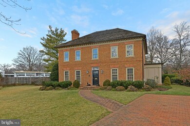 704 Kings Ct, Alexandria, VA 22302 - photo 3