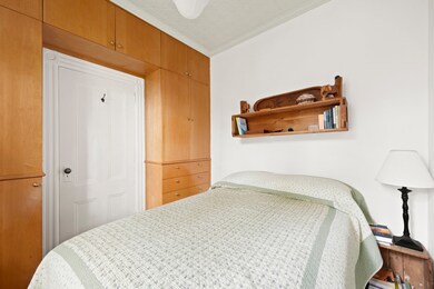 79 Perry St unit 3R, New York, NY 10014 - photo 6