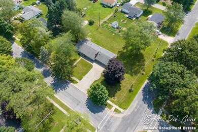 3-web-or-mls-707-e-judd-st