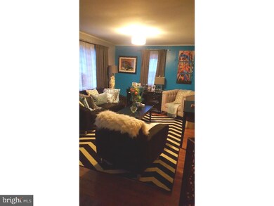 814 James St, Cinnaminson, NJ 08077 - photo 2