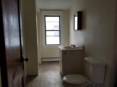 5 & 7 Mulberry St, Claremont, NH 03743 - photo 2