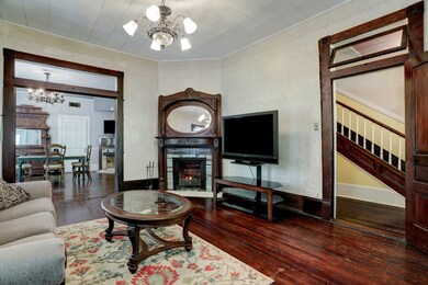 404 S Beauregard St, Alvin, TX 77511 - photo 7