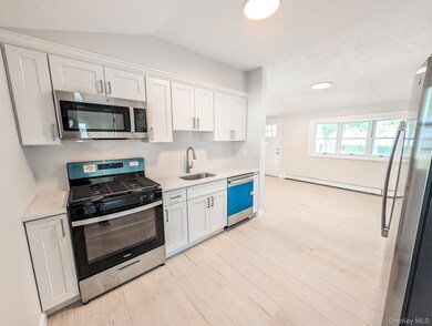 29 Boulevard Ave, Central Islip, NY 11722 - photo 7