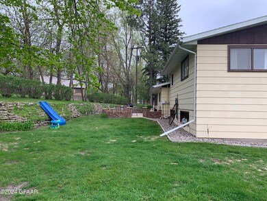 411 Emmerling Circle-8