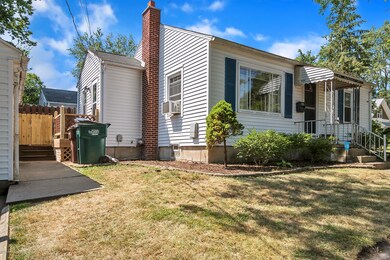 719-Poxson-Lansing-windowstill-2