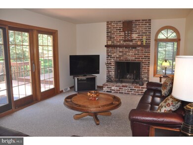 24 Langstoon Ln, Media, PA 19063 - photo 2