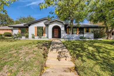 4028 Aragon Dr, Fort Worth, TX 76133 - photo 2