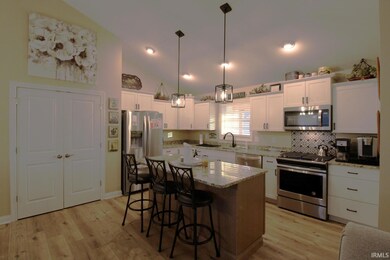 2518 W Susan Dr, Princeton, IN 47670 - photo 5