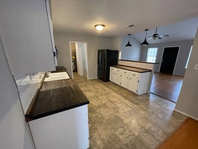 10918 Autumn Ln, Cleveland, TX 77328 - photo 6