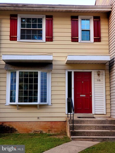 116 Daimler Dr unit 13, Capitol Heights, MD 20743 - photo 2