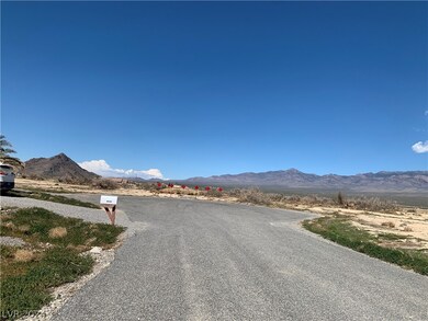 Cul de sac and views