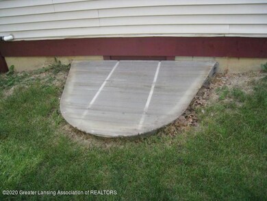 514 W Genesee St, Lansing, MI 48933 - photo 3