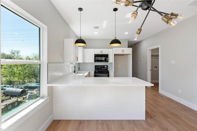 216 E 37th St unit 2, Houston, TX 77018 - photo 4