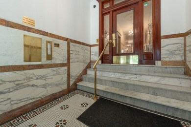 35 Queensberry St unit 18, Boston, MA 02215 - photo 2