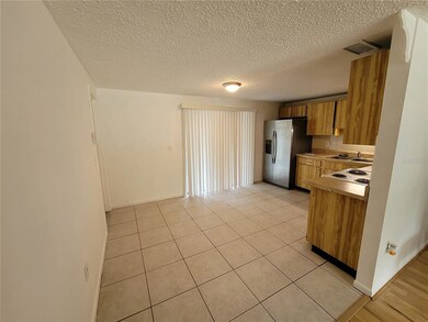 3719 Meadowbreeze Dr, Tampa, FL 33619 - photo 3