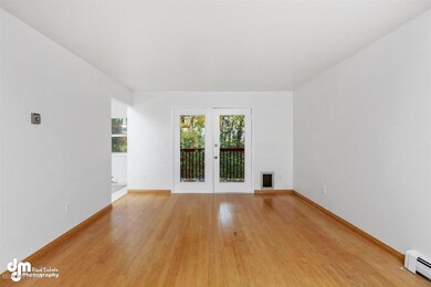 23-Living Room MS_3510