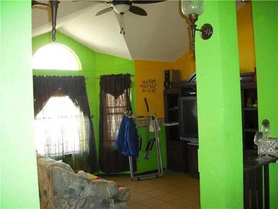 509 Velia Ct, Horizon City, TX 79928 - photo 5