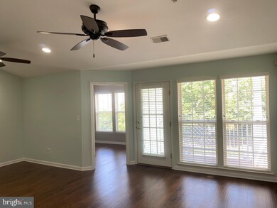 701 Harvest Run Dr unit U304, Odenton, MD 21113 - photo 4